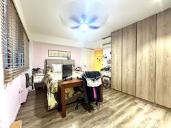Blk 302 Hougang Avenue 5 (Hougang), HDB 5 Rooms #597527981